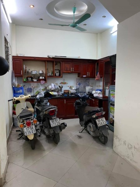 Bán nhà Ngõ Quỳnh, siêu phẩm giá rẻ, 40m2 nở hậu, 5 tầng 10 phòng, giá 3,4 tỷ có thươg lượg