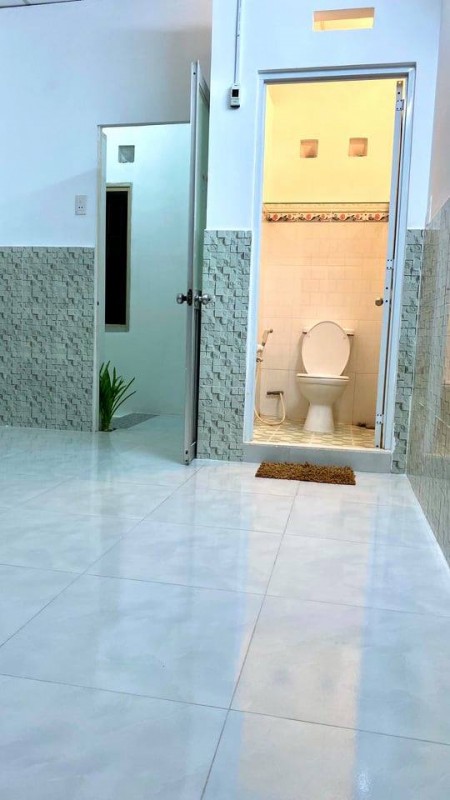 Nhà mới ở ngay giá chỉ 2 tỷ 75 diện tích sử dụng 42m2 sổ vuông gần hẻm lớn