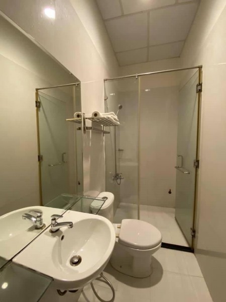 Bán khách sạn 1 sao hẻm xe Cont đường Nguyễn Xí, Bình Thạnh, dt 60m2, giá 15 tỷ