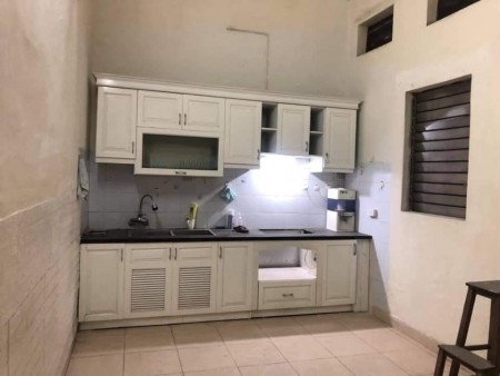 Bán nhà có sổ đỏ đường Nguyễn Sơn, Long Biên 100m2