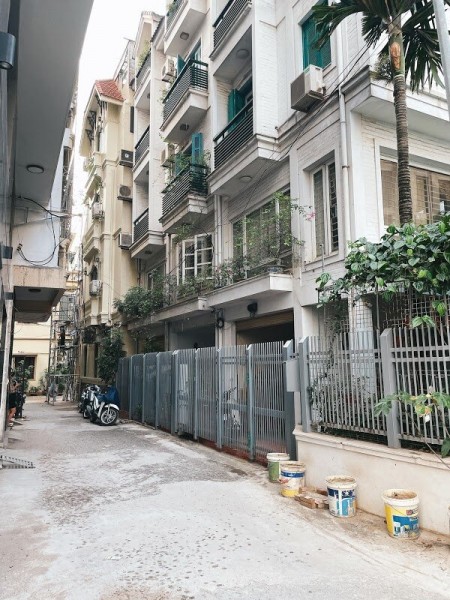 Bán nhà phân lô Phương Mai 46m2 oto vào nhà xây 5 tầng giá 8,8 tỷ
