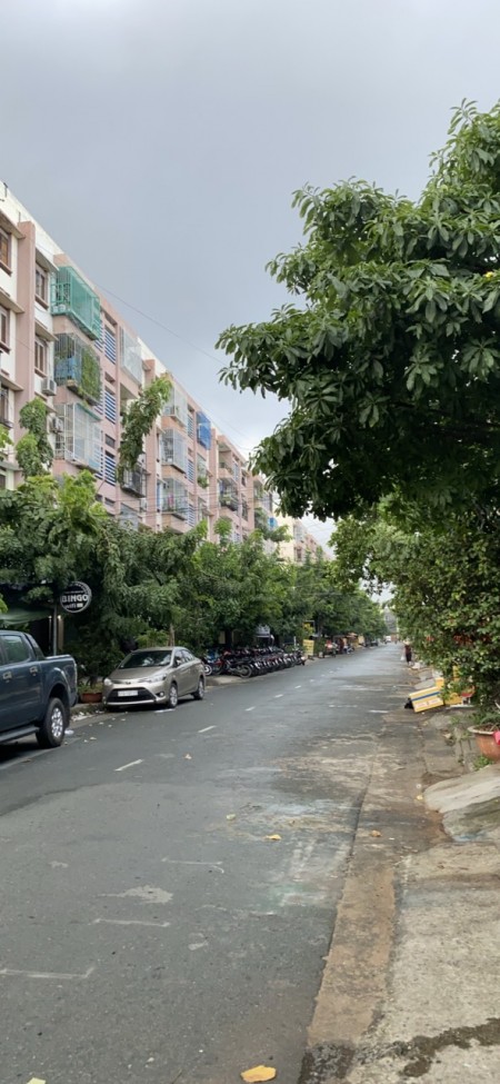 Bán gấp lầu 2 chung cư Sơn Kỳ thang bộ đường cc2 giao cc5 phường Sơn Kỳ, Tân Phú