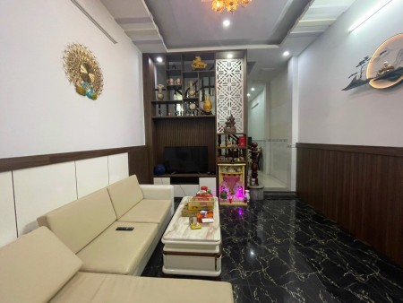 Chỉ hơn 100 triệu/m2 nhà mặt tiền Đô Đốc Long, dòng tiền 20 triệu/tháng, 8 PN, nhà 4 tầng