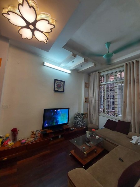 Bán nhà phố Thái Hà lô góc gần ô tô 50m 4.7 tỉ ở luôn. 0352817810