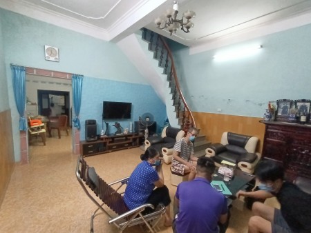 Bán nhà Thái Hà hàng hot cho dân đầu tư xây CCMN dt 101m*2 tầng giá 9,7 tỷ ô tô chỉ 50m