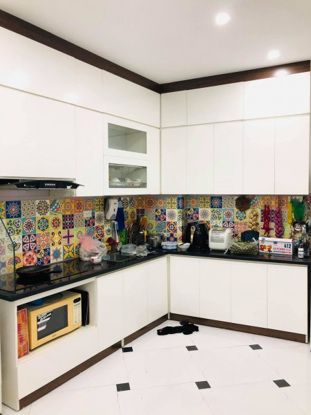 Nhà nguyên căn Nguyễn Trãi, Quận Thanh Xuân, dt 40m2, 5 tầng, giá 3.6 tỷ, lh 0962602255