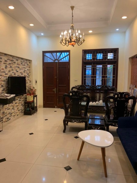 Nhà hiếm ! Diện tích 44m 4 tầng gần mặt phố Vĩnh Hưng giá 2,590 tỷ