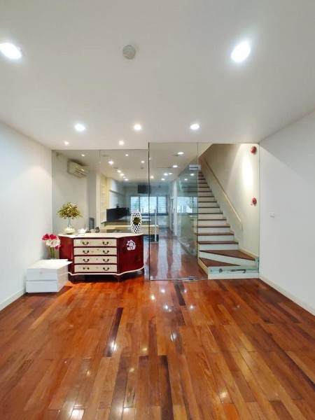 Biệt thự liền kề phố Hoàng Đạo Thúy diện tích sử dụng: 102m2, giá 16 tỷ