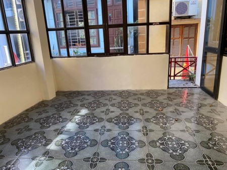 Bán nhà Lạc Long Quân 56m - Mặt tiền 6,6m - LÔ GÓC - Sát đường ô tô
