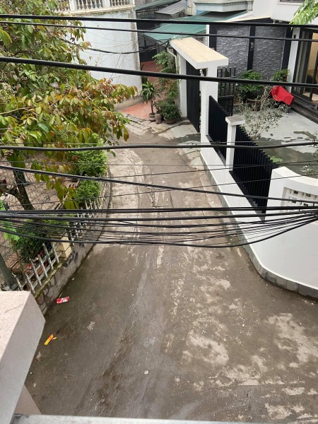 Bán nhà 4 tầng, dt 48m2, Hồng Tiến, lô góc, ô tô vị trí 3 mặt thoáng, ngõ thông