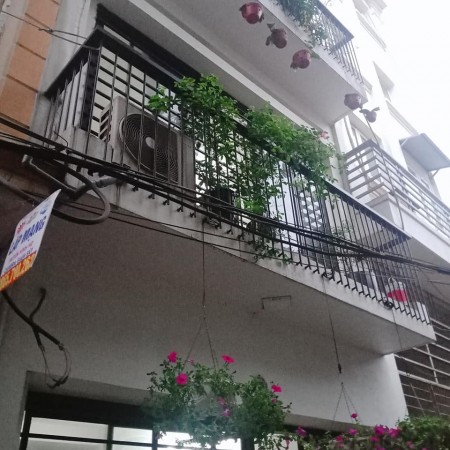 Bán nhà đẹp trung tâm Phú Thượng, dt 34m2, giá 3.2 tỷ, xách vali đến ở ngay