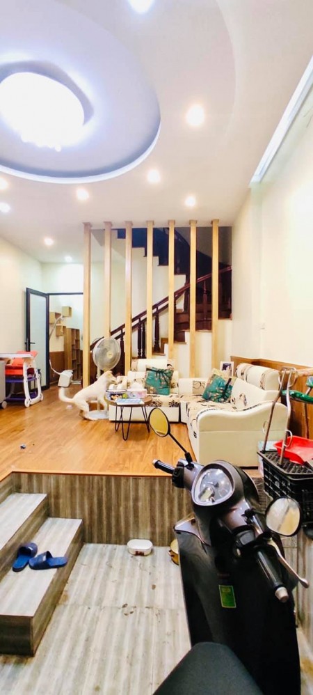 Chỉ với 3.6 tỷ đồng ở ngay nhà đẹp Phú thượng 47m2, tặng nội thất