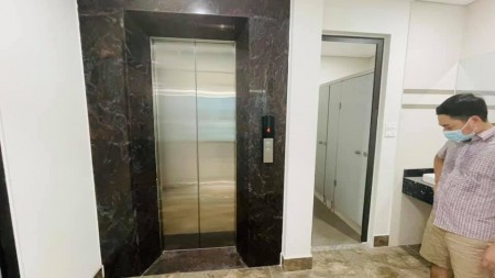 Cần bán gấp nhà 10 tầng, thang máy, oto, kinh doanh đỉnh cao, hầm, vỉa hè, 75m2 chỉ 15 tỷ.