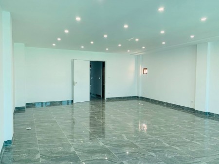 Còn 2 sàn văn phòng 100m2 duy nhất tại Hoàng Văn Thái Thanh Xuân Hà Nội diện tích: 100m2