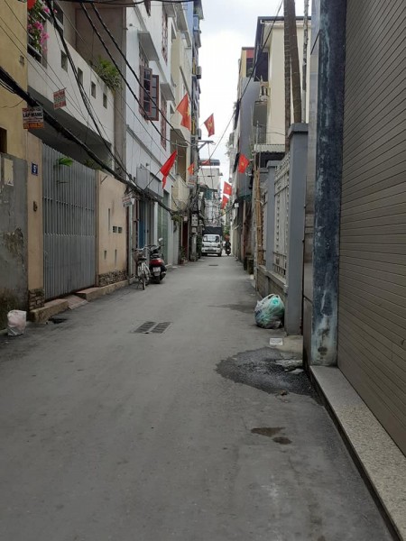 Bán gấp nhà hơn 1 tỷ Tứ Liên, Tây Hồ, pháp lí chính chủ, xây chắc chắn, khu an ninh