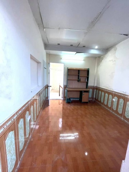 Nhỉnh 2 tỷ có nhà riêng phố Bạch Mai 4 tầng 3 ngủ