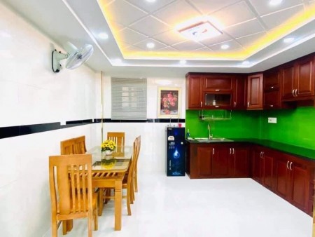 Chính chủ bán nhà 70m2, đường Lê Đức Thọ, Gò Vấp hẻm xe hơi né nhau