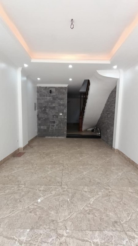 Nhà Tây Hồ lô góc, ô tô vào nhà phố dt 20m2, dt 45m2, 6 tầng, giá 5.7 tỷ