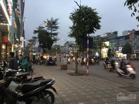Bán nhà mặt phố 2 mặt tiền Võ Chí Công Xuân La Quận Tây Hồ, DT 150m2, giá 60 tỷ, vỉa hè rộng 10m. lh 0944596256