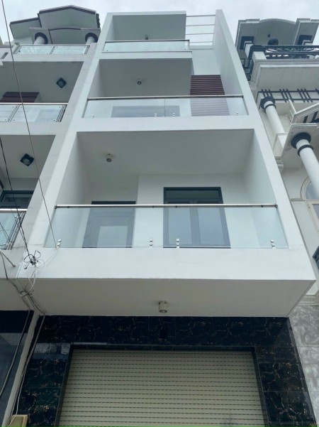 Bán gấp nhà hẻm 4m đường Nguyễn Chí Thanh Q.11(4x12.5) giá 6.4 tỷ
