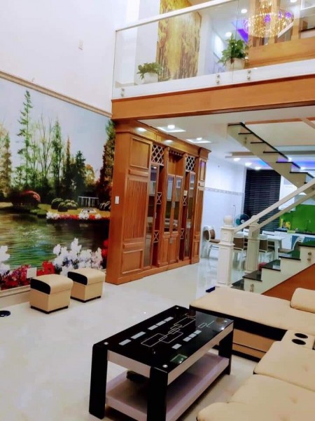 Bán nhà hẻm xe hơi Quận 10, 45m2, giá 6,3 tỷ, thương lượng chính chủ