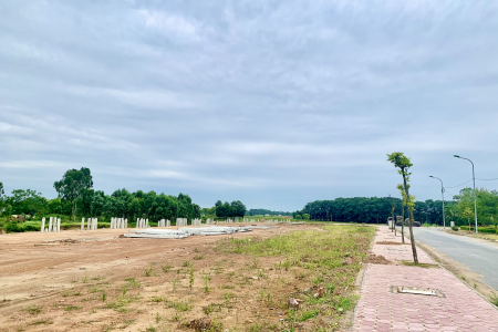 Cần bán lô hướng Đông Nam - Trung tâm KĐT mới Xuân Hoà - Giá 12tr5/m2 có thương lượng