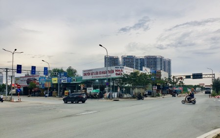Cần Bán Lô Góc MT đường Vành Đai p.Phú Hữu Q.9 Full Thổ Cư, Nhỉnh 60tr/m2