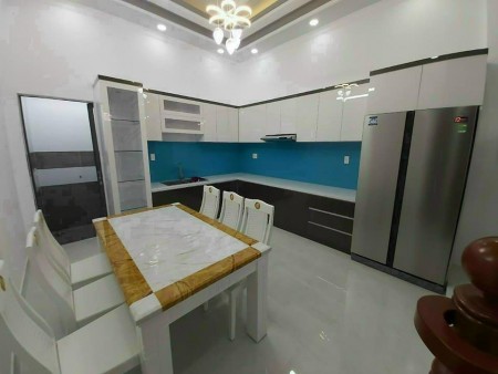 Bán Nhà Gần Chợ Phạm Văn Hai, Tân Bình, 51m2, 4 lầu, 4 Phòng ngủ