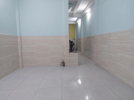 Bán nhà gần chung cư Carillon Hoàng Hoa Thám, 56m2, 3PN giá 5.3 tỷ
