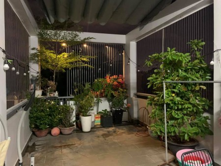 Bán nhà Hoàng Hoa Thám, Nhà đẹp 1-0-2, Ở ngay, 5 tầng, 38m2, giá 5.2 tỷ