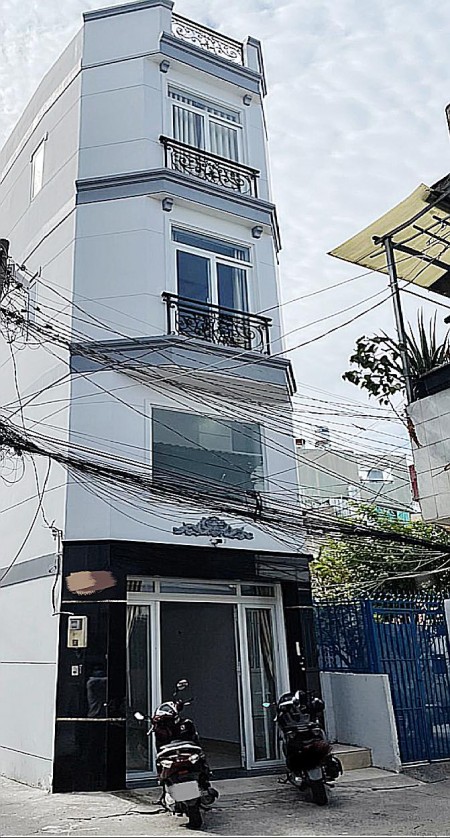 Nhỉnh 6 tỷ có nhà đẹp Nguyễn Văn Đậu Bình Thạnh 5 tầng, xe hơi ngủ trong nhà, dt 39m2, 4PN
