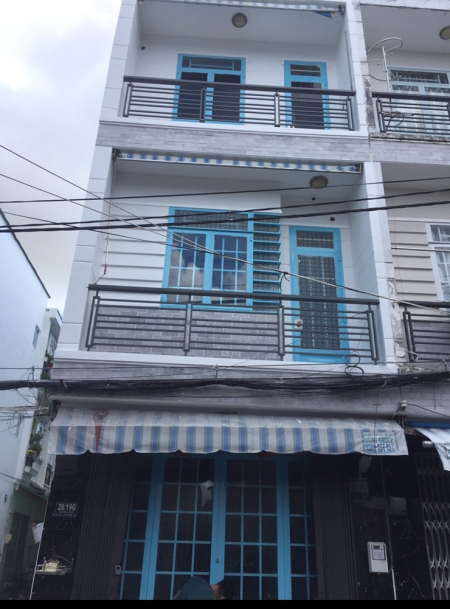 Chính chủ cần bán gấp nhà hẻm xe hơi. 1 trệt, 2 lầu. Nhà bè.