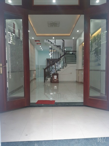 Bán gấp nhà diện tích 101m2 trung tâm Bàu Cát, Tân Bình, giá chỉ 7.4 tỷ