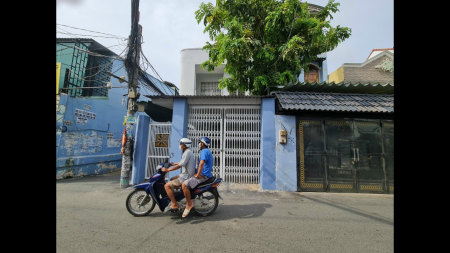 Nhà 1 trệt, 1 lầu góc 2 mặt tiền đường 17, phường Tân Kiểng, Quận 7
