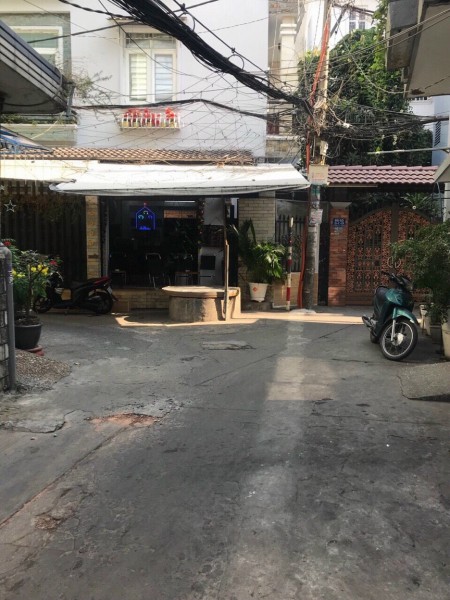 Cần bán gấp nhà hẻm 86 Thích Quảng Đức, phường 5, Quận Phú Nhuận