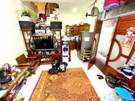 Bán nhà đẹp Nguyễn Lương Bằng giá chỉ 3,4 tỷ, dt 30m2*5 tầng 50m ra phố, lô góc 3 thoáng