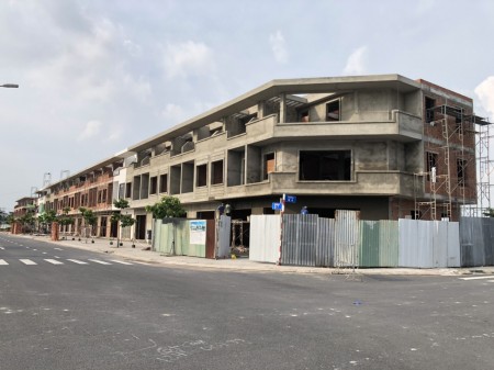 Bán nhà phố liền kề THỊ TRẤN TRẢNG BOM