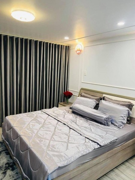 Cần bán gấp nhà phố tại trung tâm Di An có SHR giá rẻ