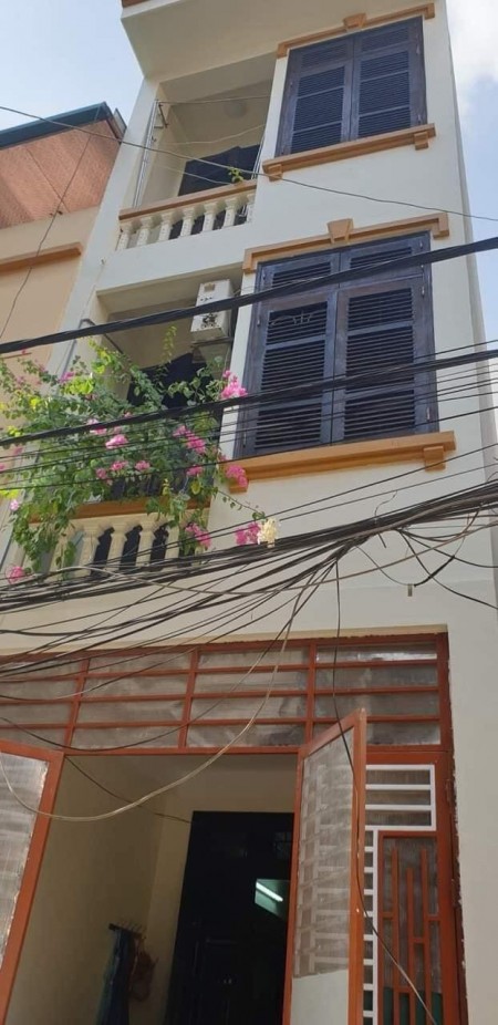 Cần bán nhà Trương Định, Nhà kinh doanh ch thuê, giá 3.2 tỷ