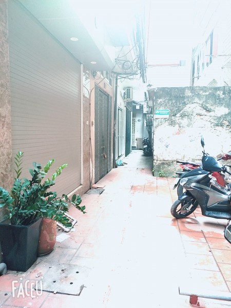 Nhà đẹp Tôn Đức Thắng, ngõ thông, nhà mới ở sướng, 33m2x5T, nhỉnh 3 tỷ