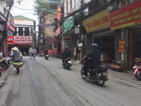 DO DỊCH COVID BÁN GẤP NHÀ MẶT PHỐ KHUNG TRUNG,45M2 KINH DOANH BẤT CHẤP MỌI MẶT HÀNG 0913458362