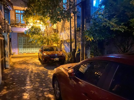 Bán nhà nguyên căn Quận Thanh Xuân, ô tô đỗ cửa, kinh doanh thuận tiện, hiếm có