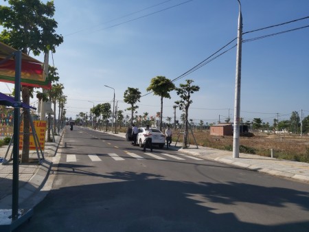 Bán 100m2 đất đô thị đường 13.5m sổ đỏ, gần Nam Đà Nẵng, lh 0905.848.545
