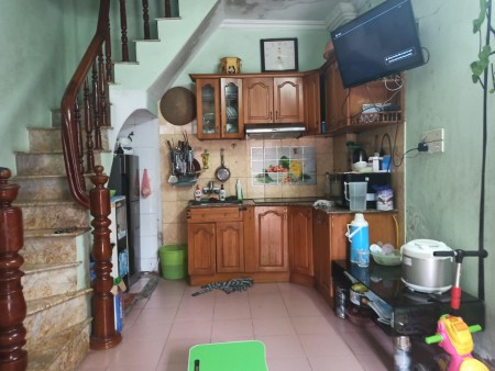 Bán nhà phố Minh Khai, 5 tầng, ô tô đỗ cửa, giá bán 2.65 tỷ