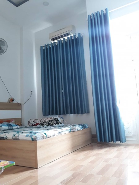 Bán nhà 2 mặt tiền trước sau đường Kênh Tân Hóa, 4m 20M, giá 9.5 tỷ, khúc đường KD sầm uất