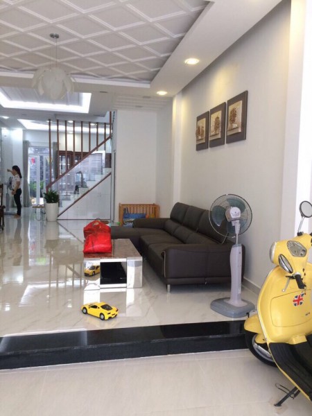 Cho thuê nhà 52 Mai Văn Vĩnh Quận 7,dt 4.7x21m, nhà trệt,gác, giá 26 tr