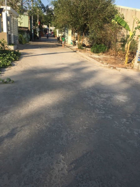 Do dịch covid chủ nhà bán gấp nhà & đất 300m để lên sg sống kề kcn dân đông kín
