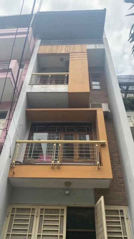Bán nhà Trần Phú, Hà Đông khu phân lô, ô tô tránh, vỉa hè kinh doanh dt 70m2, giá 9.5 tỷ