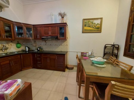 Bán nhà Lạc Long Quân Long, ô tô qua nhà gần Hồ Tây, dt 43m2, 5 tầng đúc, giá 7.2 tỷ