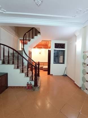 Bán Nhà Hoàng Mai 38m2, 4 tầng đúc kiên cố giá 2.6 tỷ nhà đẹp gần phố